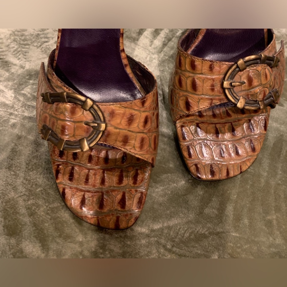 Couture Donald J. Pliner, Tan Gator Slip On, Size 7.5